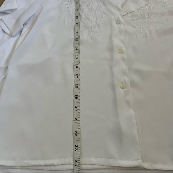 Vintage White Embroidered Short Sleeve Collar Blouse - Picture 9 of 10